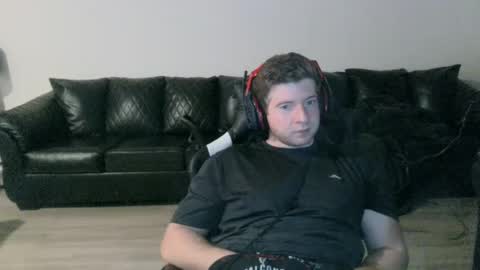 selfmademax579471 online show from December 23, 2024, 4:22 am