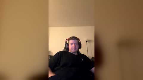 selfmademax579471 online show from July 19, 2026, 2:37 am
