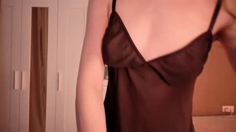 Selina online show from May 23, 2026, 2:28 am