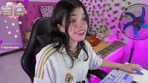 Snapshot of selina_lovers_ chatting on October 24, 2025, 2:08 am Selina online show from October 24, 2025, 2:08 am