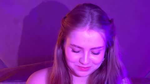 SelinSwarovski online show from September 27, 2025, 4:28 am