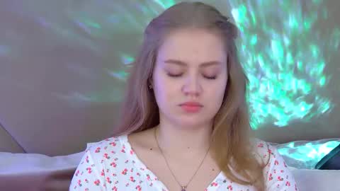 SelinSwarovski online show from October 5, 2025, 4:05 pm