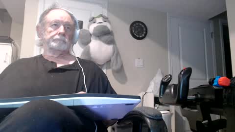 Snapshot of selkie2s chatting on July 7, 2026, 1:41 am selkie2s online show from July 7, 2026, 1:41 am