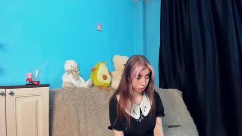 Mindy online show from December 20, 2024, 3:42 pm