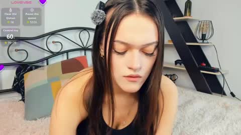 Julia online show from May 24, 2026, 7:02 am