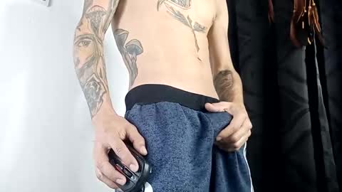 sem_alas online show from February 1, 2025, 4:03 am