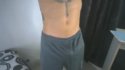 sem_alas online show from February 14, 2025, 10:58 pm