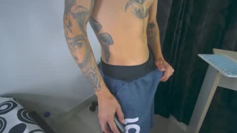 sem_alas online show from March 9, 2025, 4:38 am