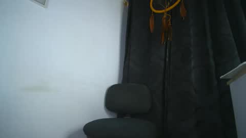 sem_alas online show from September 18, 2025, 1:18 am