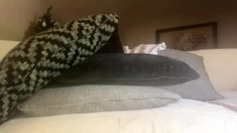 senecathestoic25 online show from April 3, 2026, 5:11 pm