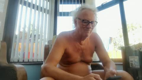 Snapshot of seniorfuntime1556 chatting on June 24, 2026, 8:24 am Summiteer online show from June 24, 2026, 8:24 am