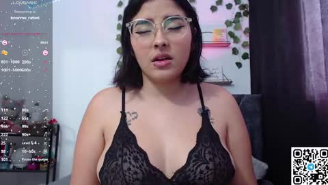 Camille and sophie online show from January 2, 2025, 5:18 pm