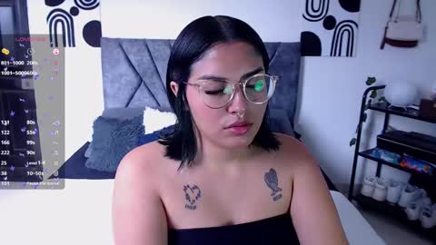 Camille and sophie online show from February 27, 2025, 7:26 pm