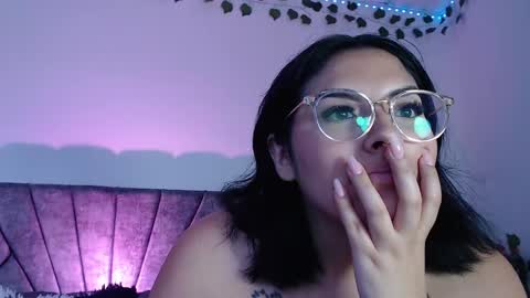 Camille and sophie online show from February 27, 2025, 10:42 pm