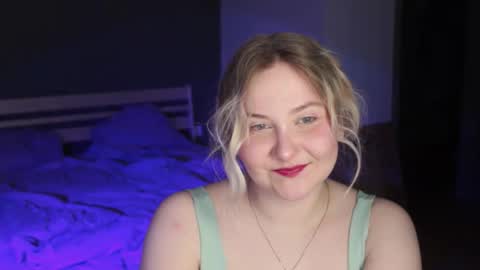 Ilona online show from June 11, 2026, 12:32 am
