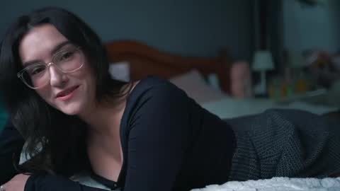 Jasmine online show from April 20, 2026, 1:03 pm