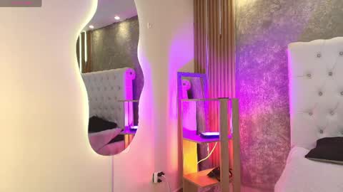 Snapshot of sensual_kim77 chatting on May 29, 2026, 2:37 pm Sensual Kim77 online show from May 29, 2026, 2:37 pm