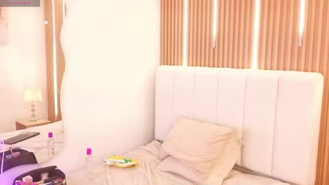 Snapshot of sensual_kim77 chatting on May 30, 2026, 1:41 pm Sensual Kim77 online show from May 30, 2026, 1:41 pm