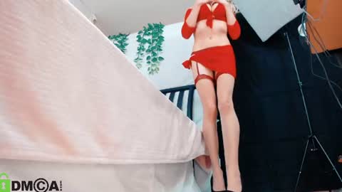 Mia online show from July 21, 2026, 10:34 pm