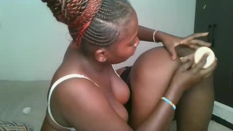 Snapshot of sensual_ria chatting on March 29, 2026, 10:04 am sensual_ria online show from March 29, 2026, 10:04 am