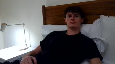 Snapshot of sensualalien chatting on October 28, 2025, 11:18 pm Cam online show from October 28, 2025, 11:18 pm