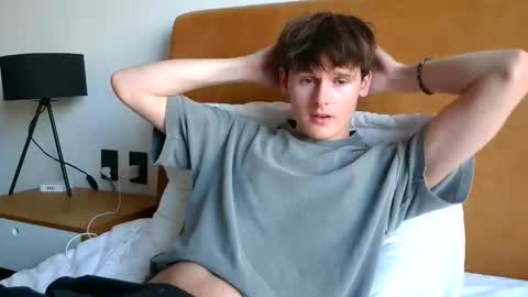 Cam online show from February 10, 2026, 11:20 pm