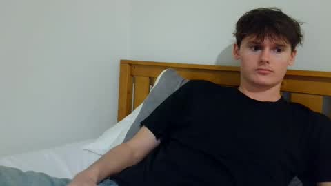 Cam online show from April 22, 2026, 2:36 am