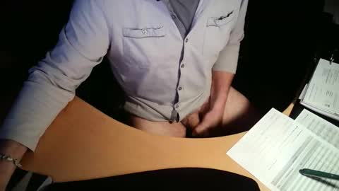 Snapshot of sensualgentlem chatting on February 12, 2026, 1:22 am Sensually Yours online show from February 12, 2026, 1:22 am