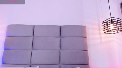 Jeen  online show from March 21, 2026, 8:23 pm