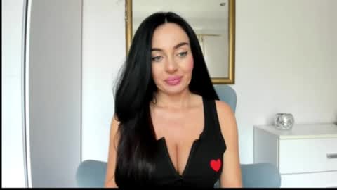 sensuallstella online show from July 17, 2026, 6:53 am