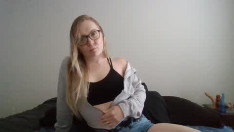 Snapshot of sensualmichelle chatting on July 31, 2026, 4:50 pm sensualmichelle online show from July 31, 2026, 4:50 pm