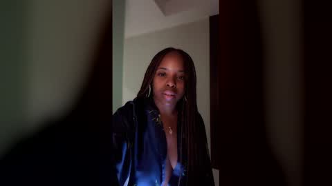 Snapshot of sensualprima chatting on December 22, 2025, 1:08 pm sensualprima online show from December 22, 2025, 1:08 pm