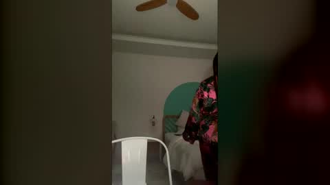 Snapshot of sensualprima chatting on April 19, 2026, 6:10 pm sensualprima online show from April 19, 2026, 6:10 pm