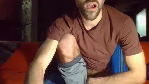 Snapshot of sensuasculine chatting on December 29, 2024, 11:08 pm Matt online show from December 29, 2024, 11:08 pm