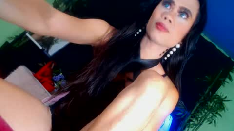 senyora_evangelista online show from June 9, 2026, 1:06 am