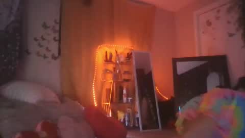 sequoia8888 online show from April 15, 2026, 7:15 am