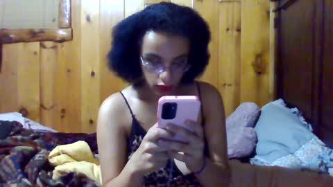 Snapshot of seraphina_sapphire chatting on August 2, 2026, 1:26 am seraphina_sapphire online show from August 2, 2026, 1:26 am