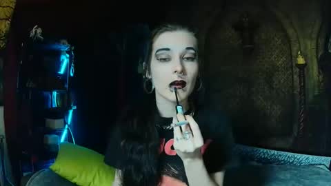 Seraphin Munster online show from April 8, 2026, 5:02 pm