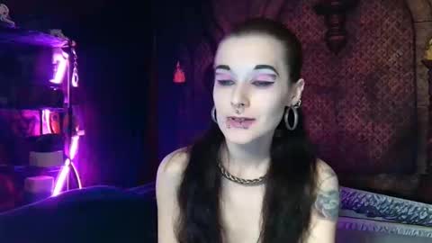 Snapshot of seraphinmunster chatting on April 23, 2026, 5:48 pm Seraphin Munster online show from April 23, 2026, 5:48 pm