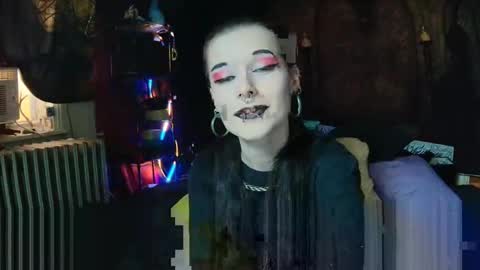 Snapshot of seraphinmunster chatting on April 30, 2026, 4:57 pm Seraphin Munster online show from April 30, 2026, 4:57 pm