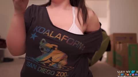 Snapshot of serareads chatting on February 24, 2025, 6:05 am SeraReads online show from February 24, 2025, 6:05 am