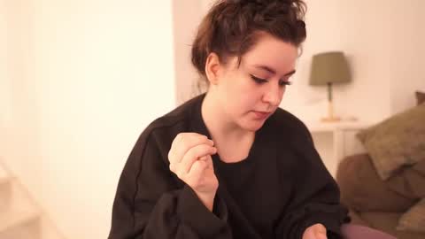 Snapshot of serareads chatting on March 3, 2025, 7:54 am SeraReads online show from March 3, 2025, 7:54 am