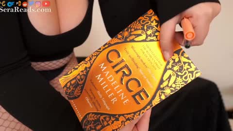 Snapshot of serareads chatting on November 22, 2025, 2:38 pm SeraReads online show from November 22, 2025, 2:38 pm