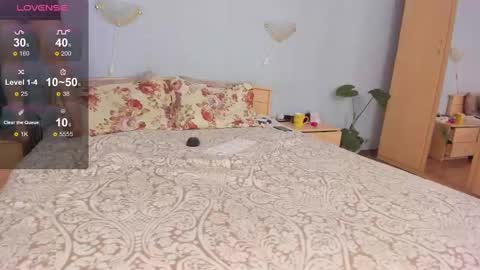 Alisha  Kevin online show from December 19, 2024, 8:13 am