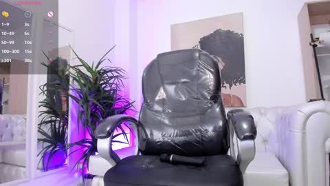 Snapshot of serena___ chatting on January 15, 2025, 6:12 am serena___ online show from January 15, 2025, 6:12 am