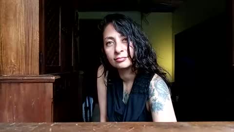 Serena Xyz online show from April 15, 2026, 6:26 pm