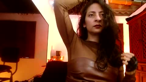 Snapshot of serena_xyz chatting on May 3, 2026, 3:07 pm Serena Xyz online show from May 3, 2026, 3:07 pm