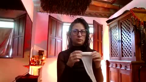 Snapshot of serena_xyz chatting on May 16, 2026, 2:27 pm Serena Xyz online show from May 16, 2026, 2:27 pm