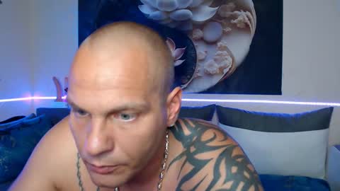 serenaandryan online show from September 22, 2025, 6:32 pm