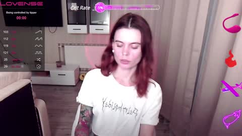 serenamilss online show from December 19, 2024, 7:29 pm